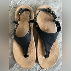 Vionic Kirra Black Leather Sandals